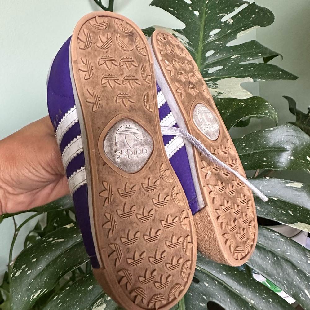 adidas Kids Purple and White Leather Sneakers with Gold Trefoil - Picture 5 of 7